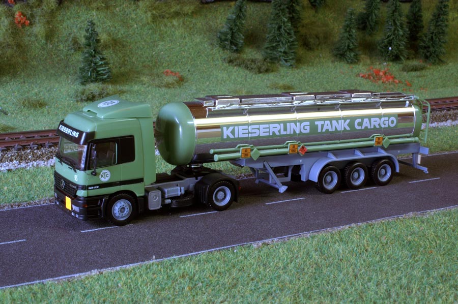 MB Actros-tankgroen-Kieserling