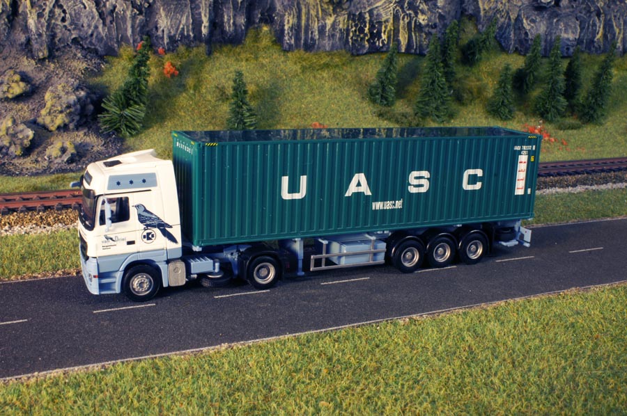 MB Actros 40 UASC 